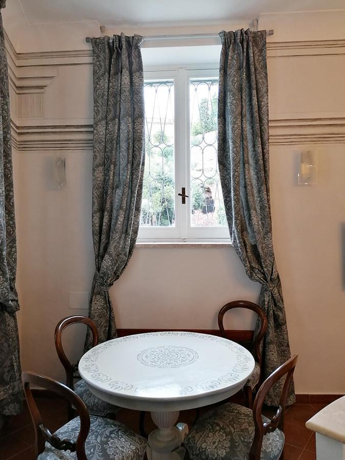 Ferienwohnung Domus Almapetra Ai Fori Imperiali Rom Exterior foto